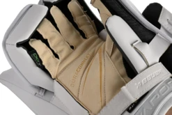 Bauer Vapor Hyperlite2 Senior Goalie Blocker 12 Bauer Vapor Hyperlite2 Senior Goalie Blocker -Hockey 1061626 BTH23 GOAL STICKS ELITE SR MTOBLACK catalog front f9360524 3541 4121 a039 f3dc8a763956